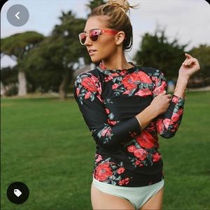 NWT Albion Antigua floral rash guard sz S